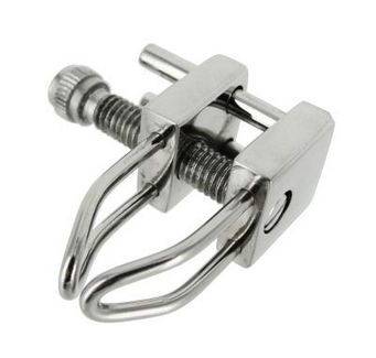 STAINLESS STEEL NOSE SHACKLE